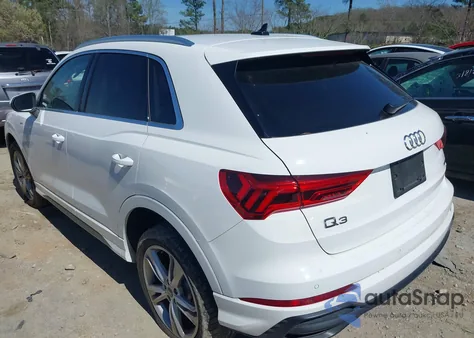 2022 Audi Q3 Premium 45 Tfsi S Line Quattro Tiptronic z USA, uszkodzony, nr VIN WA1DECF37N1013197